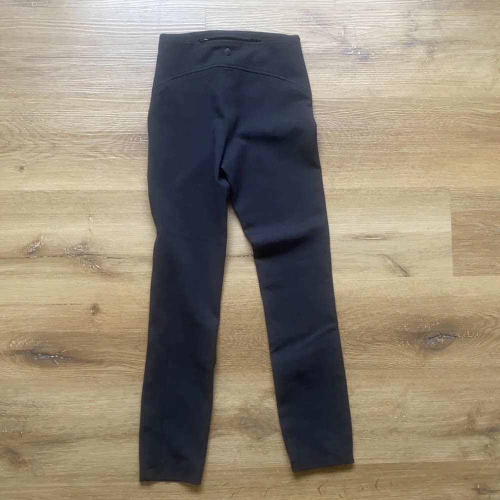 Lululemon leggings size 2 . New without price tag. PRICE IS FIRM!